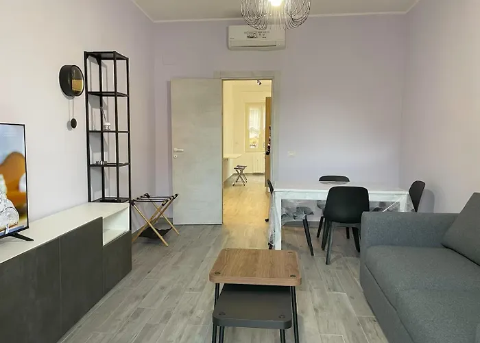 Apartment Moderno 85mq Con 2 Bagni E Posto Auto Nel Cortile Interno *