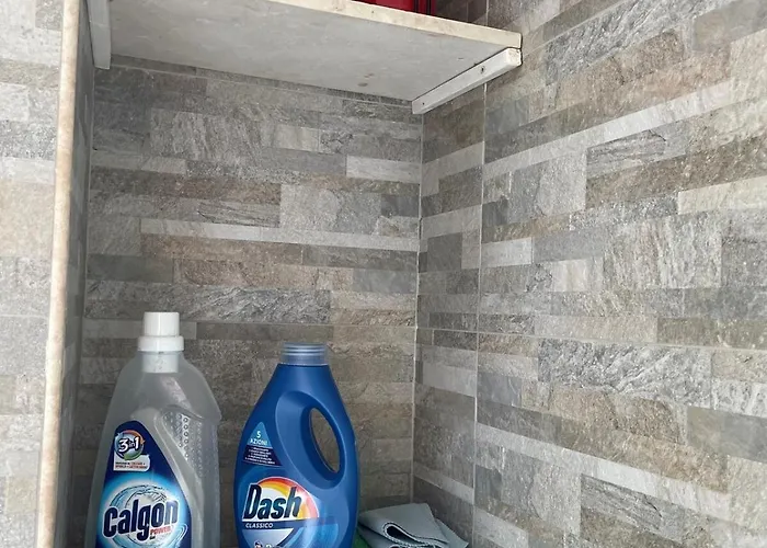 Apartment Moderno 85mq Con 2 Bagni E Posto Auto Nel Cortile Interno *