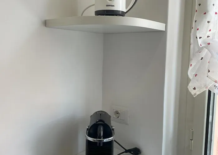 Moderno 85mq Con 2 Bagni E Posto Auto Nel Cortile Interno Apartment *