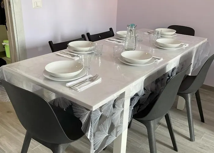 Apartment Moderno 85mq Con 2 Bagni E Posto Auto Nel Cortile Interno