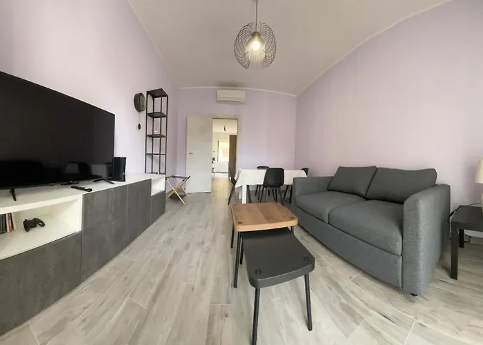 Moderno 85mq Con 2 Bagni E Posto Auto Nel Cortile Interno Apartment *