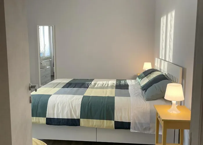 Apartment Moderno 85mq Con 2 Bagni E Posto Auto Nel Cortile Interno Rom