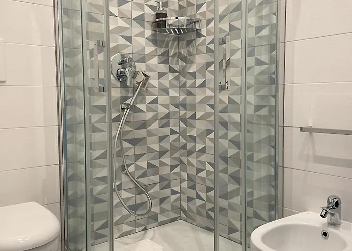 Moderno 85mq Con 2 Bagni E Posto Auto Nel Cortile Interno * Rom