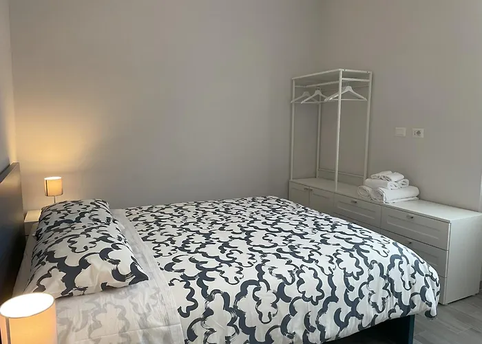 Moderno 85mq Con 2 Bagni E Posto Auto Nel Cortile Interno * Rom